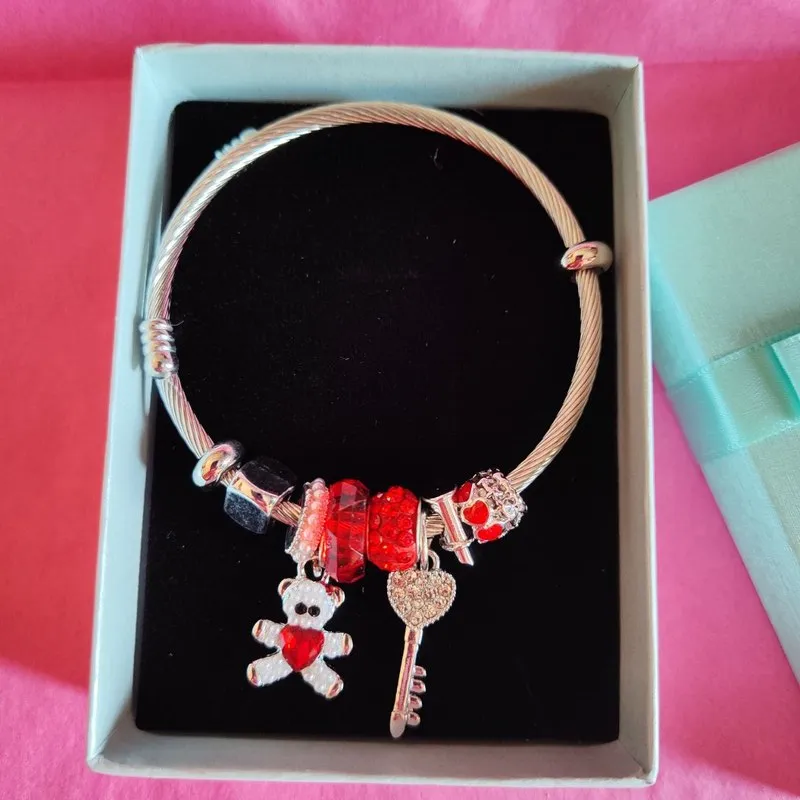 PULSERA INSP. PANDORA OSO ROJO