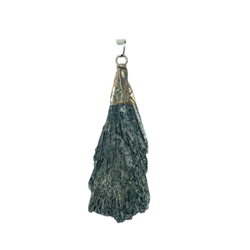 Colgante Escoba De Bruja Piedra Natural Taramita Engarzado Metal Color Cobre 3,5 Cms Aprox. CIANITA NEGRA