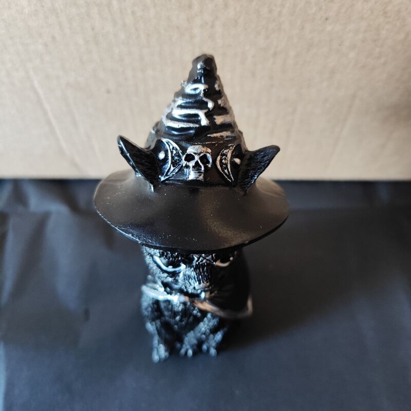 Figura Gato Brujeril Sombrero Negro