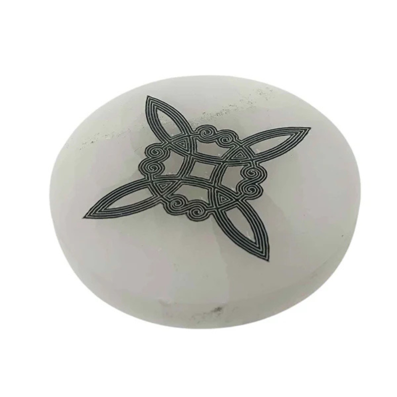 Plato Selenita Grabado Nudo De Bruja 10 Cms Aprox