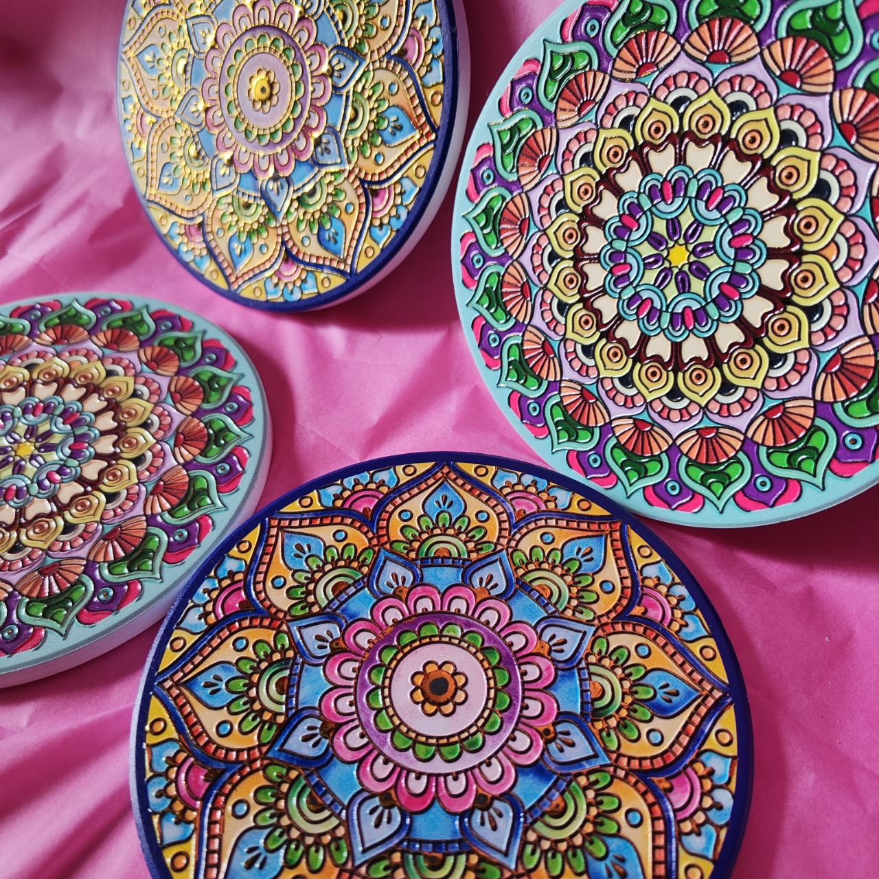PLACA DE CERÁMICA MANDALA REDONDO. VARIOS MODELOS. VACÍA BOLSILLOS.