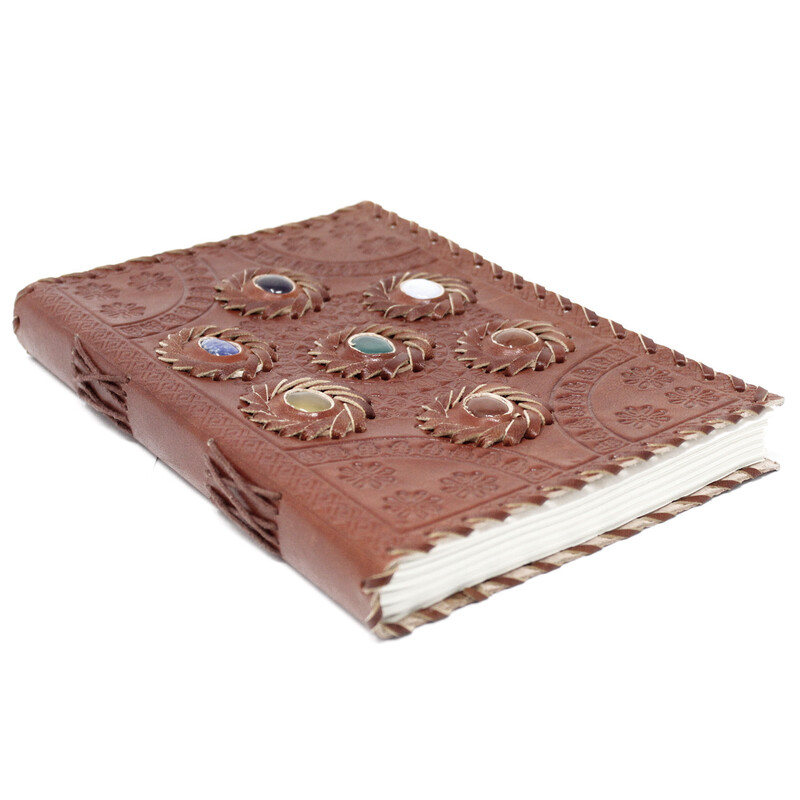 CUADERNO GRIMORIO de Cuero Piedra 7 ChakraS. PIEDRA NATURAL. 22x15x2 (cm)