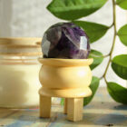 ESFERA FACETEADA Curativa de Piedras Preciosas y soporte de madera. AMATISTA . 10 x 5,5 (cm)