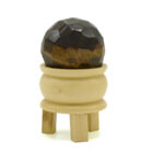 ESFERA FACETEADA Curativa de Piedras Preciosas y soporte de madera. OJO DE TIGRE . 10 x 5,5 (cm)