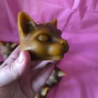 Velon Figura MIEL GATO EGIPCIO TRIPLE OJO. Sabiduría ancestral y la visión interior.