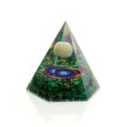 Pirámide orgonita octogonal JADE VERDE. BASE 8CM