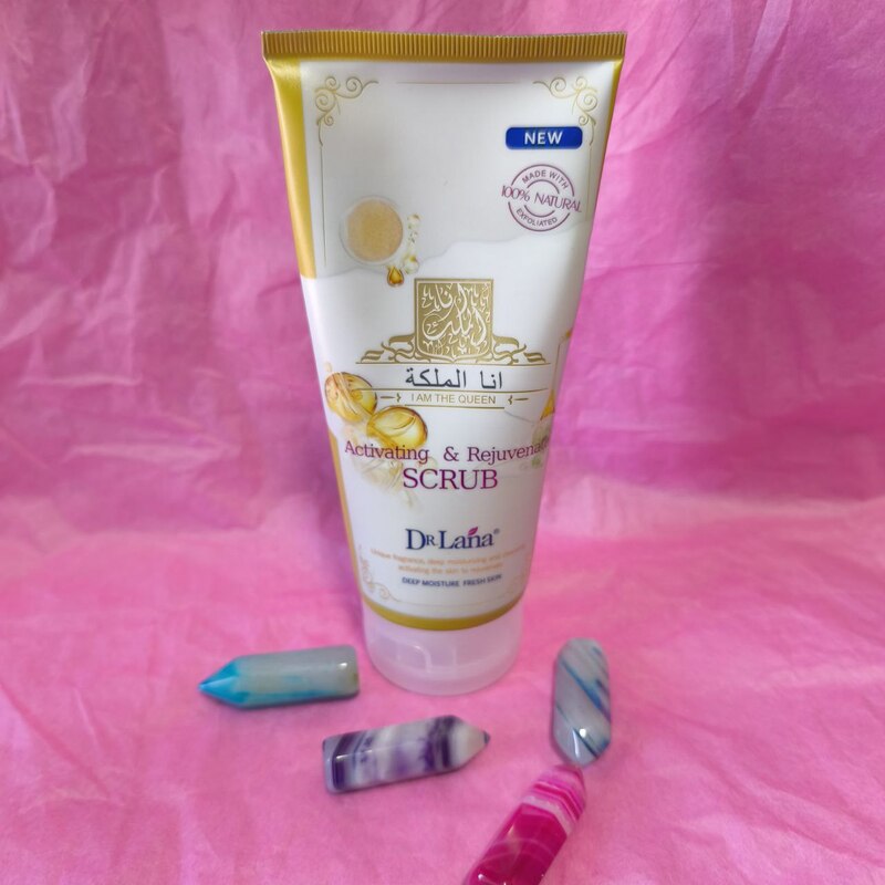 EXFOLIANTE ACTIVADOR Y REJUVENECEDOR I AM THE QUEEN. Glicerina 170gr. Dr. LANA. HIDRATACIÓN PROFUNDA Y PIEL FRESCA