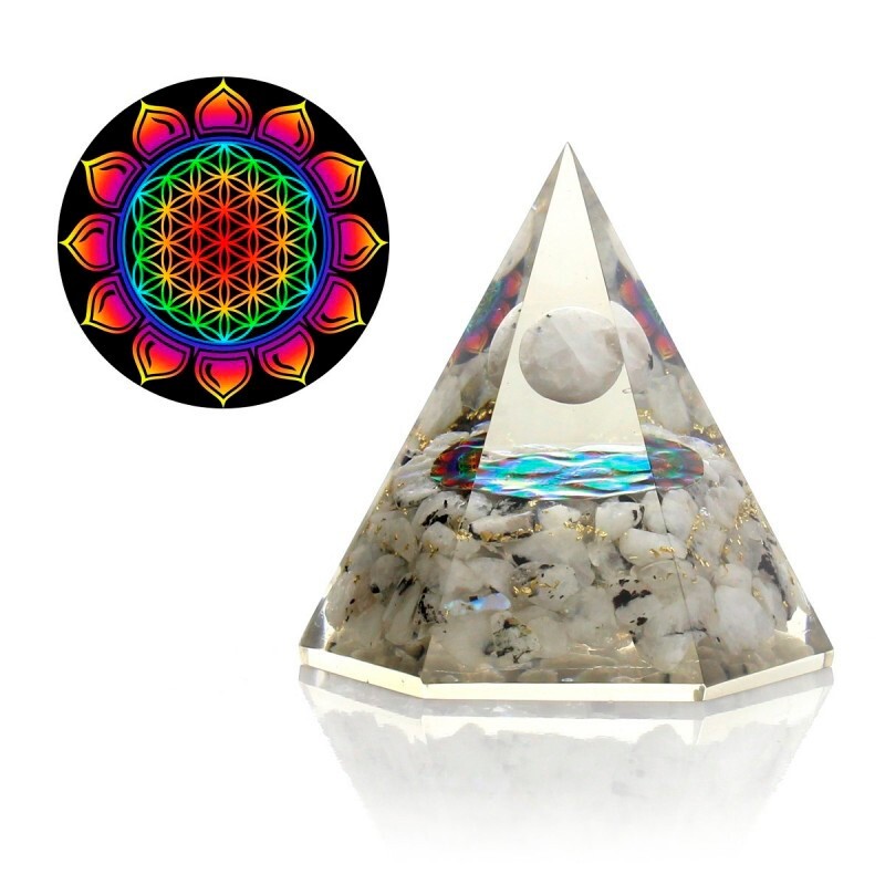 Pirámide orgonita octogonal PIEDRA LUNA . BASE 8CM