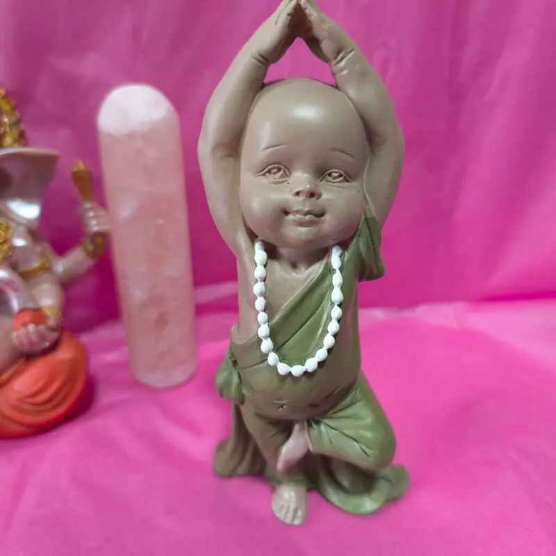 Figura Buda VERDE OLIVA MEDITANDO