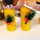 VELÓN Llama del Árbol del Mundo. VELAS ARTESANALES MIEL PANAL.