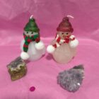 FIGURA VELÓN MUÑECO DE NIEVE CON BUFANDA. VARIOS COLORES