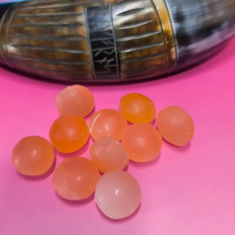 CANTO Rodado selenita naranja de 20 a 40mm