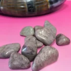 CANTO RODADO CUARZO CON MANGANESO 30 - 45mm