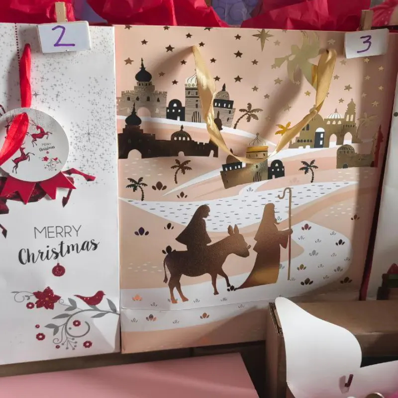 LOTE Copos de Nieve. LOTE NAVIDEÑO Y VARIADO MEDIANO