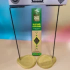 QUEMADOR DE INCIENSO VERTICAL DE MADERO Y METAL. 26X8 CM. CON PAQUETE DE INCIESO DE PALO SANTO Y SALVIA BLANCA HERBAL