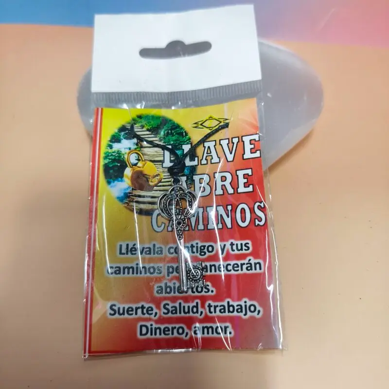 COLGANTE AMULETO LLAVE ABRECAMINOS. Talismán de oportunidades – Apertura – Suerte – Nuevos comienzos