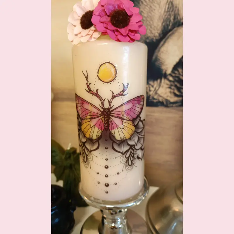 VELÓN GIGANTE MARIPOSA NOCTURNA. UNGIDO Y RITUALIZADO. CON AMULETO. NUEVOS COMIENZOS, LIMPIEZA Y RENACER