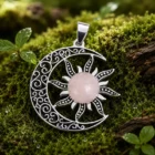 olgante Sol y Luna de Acero Inoxidable con Piedra Natural de 10 mm | 32 × 30 mm | Varias opciones disponibles