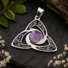 Colgante Triquetra con Piedra Natural de 8 mm | Acero Inoxidable | Varias opciones disponibles