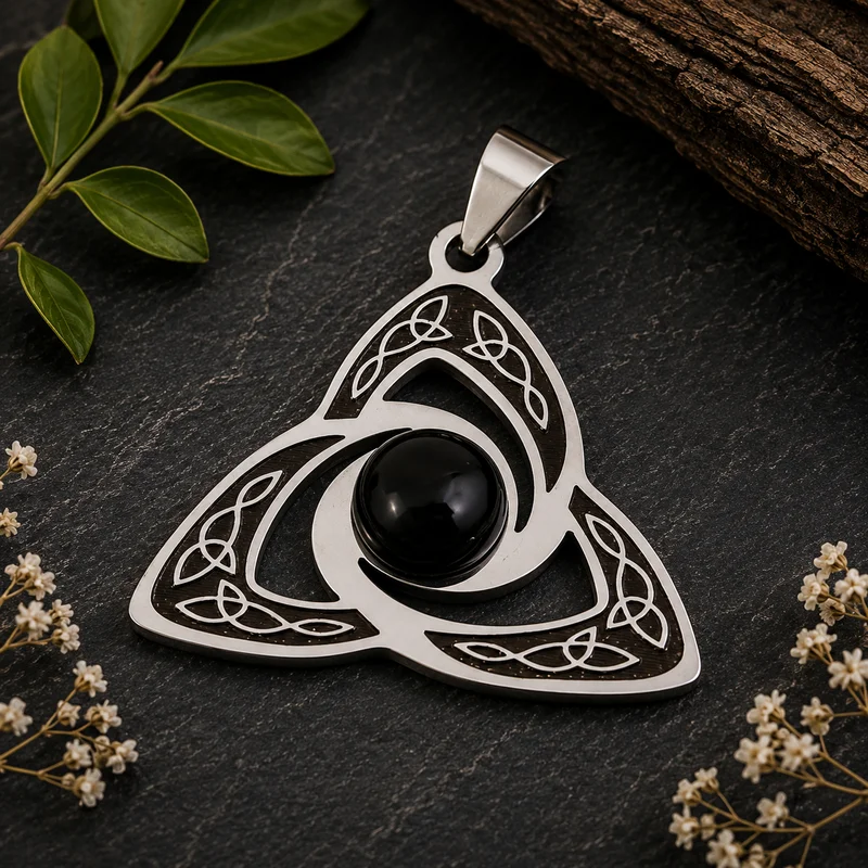 Colgante Triquetra con Piedra Natural de 8 mm | Acero Inoxidable | Varias opciones disponibles