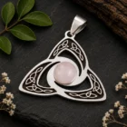Colgante Triquetra con Piedra Natural de 8 mm | Acero Inoxidable | Varias opciones disponibles