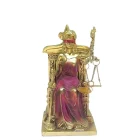 Figura En Resina Diosa De La Justicia Sentada 19 Cms Aprox Bronce/Rosa
