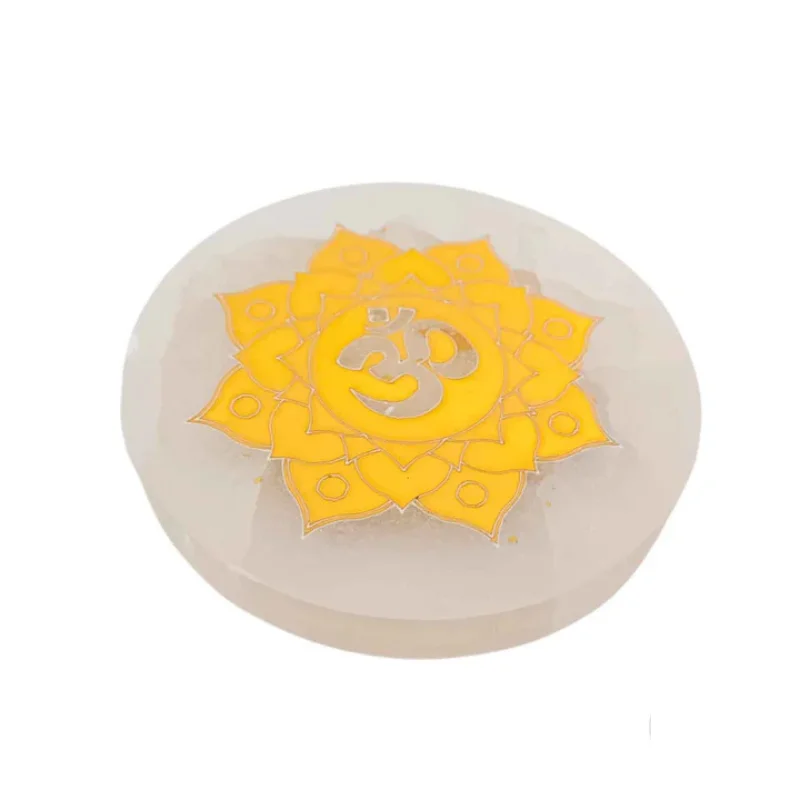 Plato Selenita Grabado Om Dorado 9-10 Cms Aprox