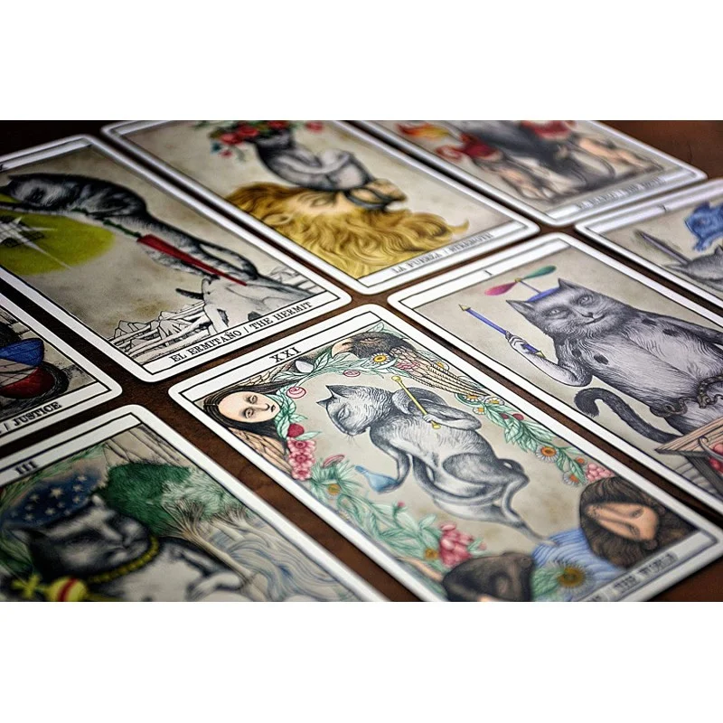 TAROT CATS DE ANA JUAN. PRODUCTO NACIONAL