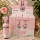 Espuma limpiadora facial Yara Rosa Kiss Beauty con aplicador de silicona