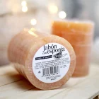 JABÓN NATURAL CON ESPONJA: CANELA Y NARANJA.