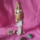 FIGURA MADRE TIERRA. ( GRIEGO: DIOSA GAIA) ALTO: 18 CM ANCHO: 6 CM