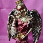 Figura Diosa De La Fortuna Con Alas 28 Cms Aprox Color ROJO