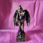 Figura Diosa De La Fortuna Con Alas 20 Cms Aprox Color MORADO