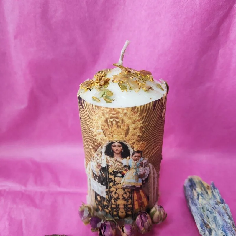 VELÓN GRANDE VIRGEN DEL CARMEN. UNGIDO Y RITUALIZADO. Con mineral sorpresa