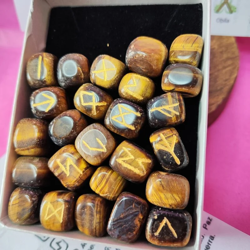JUEGO DE 24 RUNAS VIKINGAS EN PIEDRA NATURAL DE OJO DE TIGRE