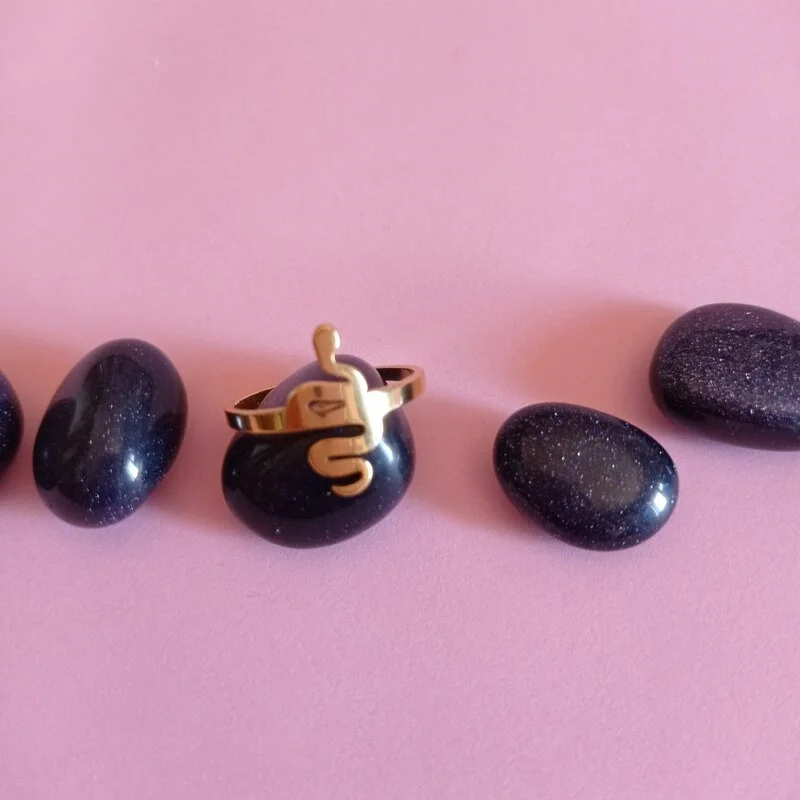 ANILLO AJUSTABLE DE ACERO INOXIDABLE CON DISEÑO DE SERPIENTE dorada