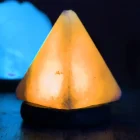 LÁMPARA SAL HIMALAYA PIRÁMIDE USB.